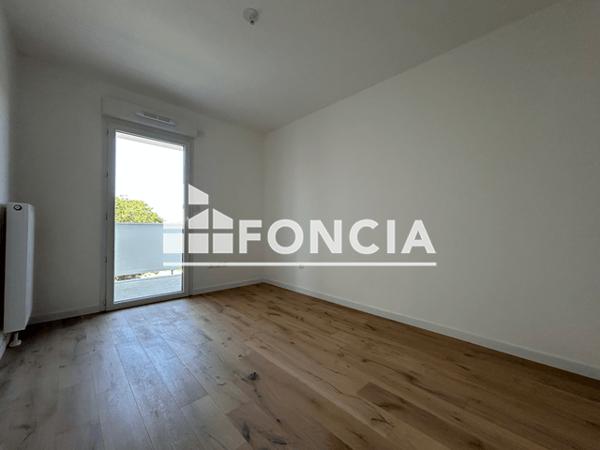 Location Appartement 3 pièces 66 m² - AVENUE DE BOLLAERT Lens 62300