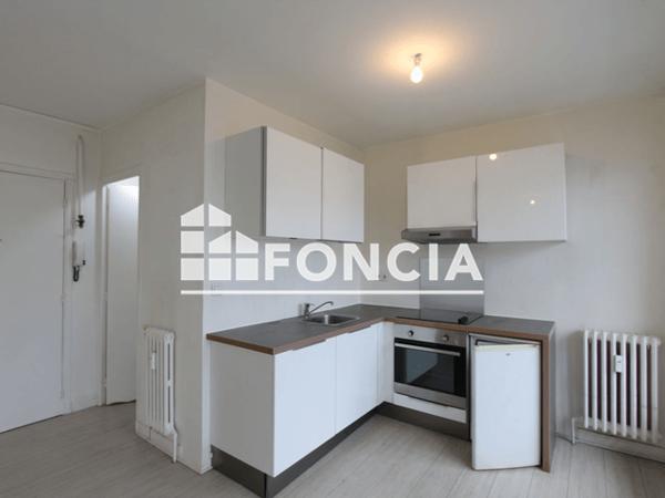 Location Appartement 2 pièces 45.22 m² - 18 RUE JULES FLANDRIN Grenoble 38000