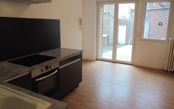 Appartement à louer    2 pièces • 65 m2 Laon