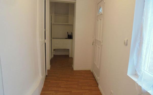 Appartement à louer    2 pièces • 65 m2 Laon