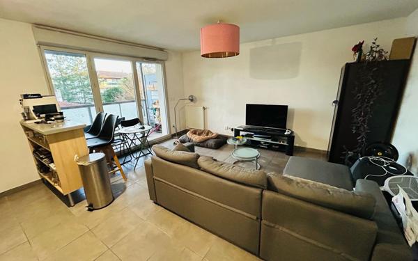 Appartement à vendre    2 pièces • 43 m2 Le Haillan