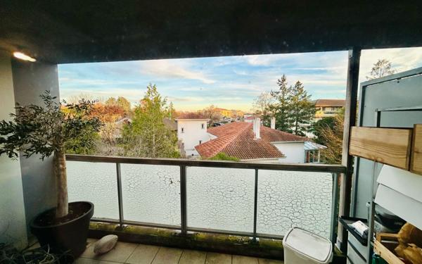 Appartement à vendre    2 pièces • 43 m2 Le Haillan