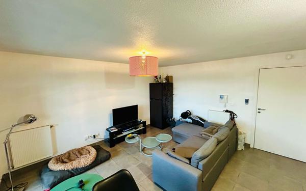 Appartement à vendre    2 pièces • 43 m2 Le Haillan