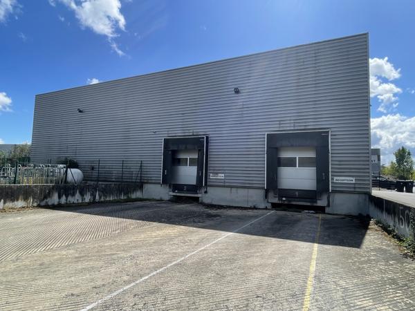 Local D’activité 2421m² – Trelaze
