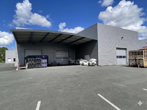 Local D’activité 2421m² – Trelaze