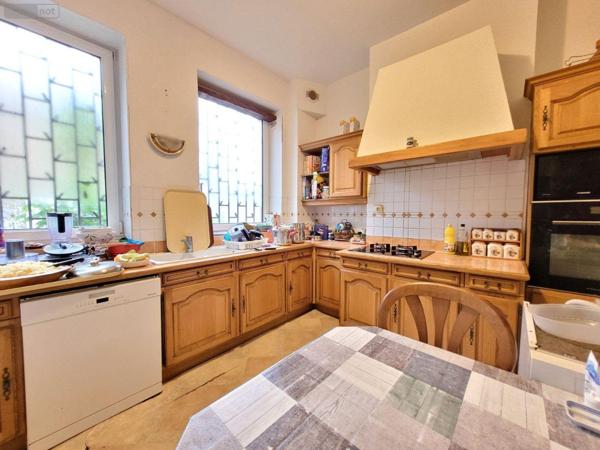 Local mixte (Pro/Hab) à vendre à Dunkerque dans le Nord (59140), ref : F5891   
Centre