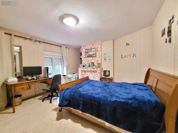 Local mixte (Pro/Hab) à vendre à Dunkerque dans le Nord (59140), ref : F5891   
Centre