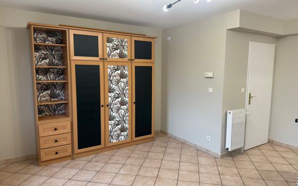 Appartement à louer    1 pièce •  Meaux