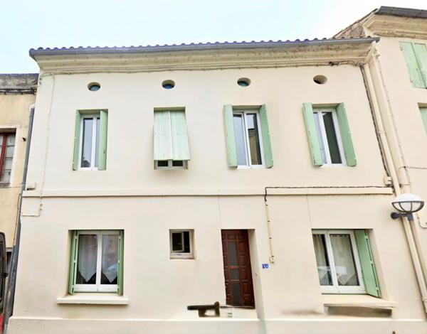 Maison familiale avec jardin, véranda, cave et puits