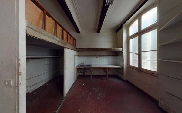 Appartement à vendre    2 pièces • 27 m2 Marseille 6