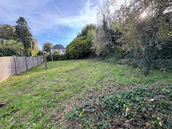A vendre terrain constructible 490 m² Landivisiau