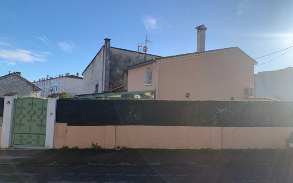 Maison à louer    4 pièces •  Alès