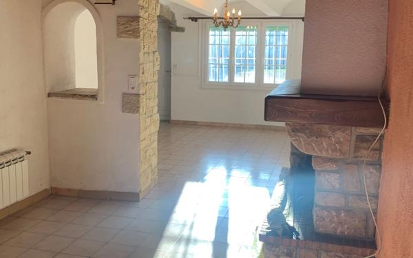 Maison à louer    4 pièces •  Alès