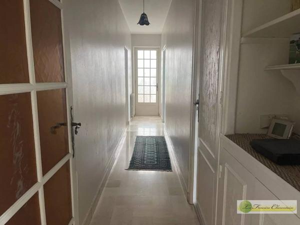 Charmante maison familiale à Aigre – lumineuse, spacieuse, avec jardin arboré