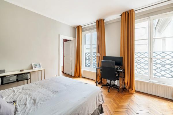 Appartement Paris 10 e - SENTIER / MONTORGUEIL / RUE DES JEÛNEURS