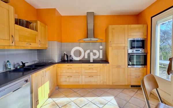 Maison à vendre    7 pièces • 154 m2 Meyzieu