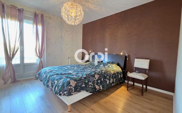 Maison à vendre    7 pièces • 154 m2 Meyzieu