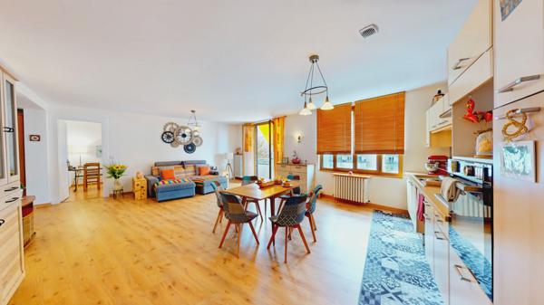 Appartement 4 pièces vue lac et garage – Évian-les-Bains