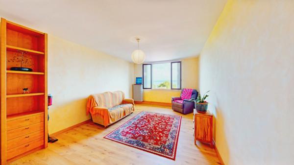 Appartement 4 pièces vue lac et garage – Évian-les-Bains