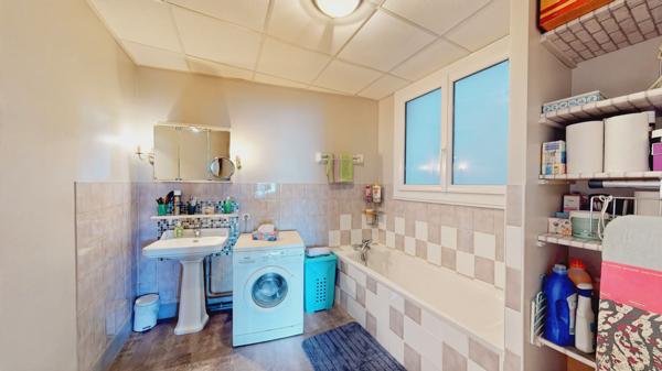 Appartement 4 pièces vue lac et garage – Évian-les-Bains