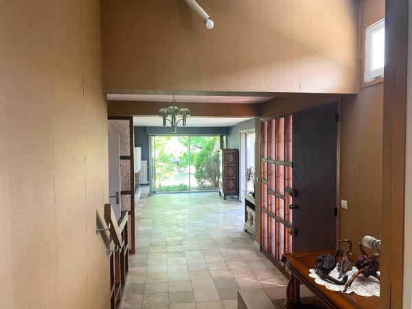 TRÈS BELLE VILLA EN EXCLUSIVITÉ