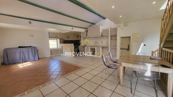Eyguières (13430) MAISON DE VILLE AVEC TERRASSE + STUDIO A RENOVER