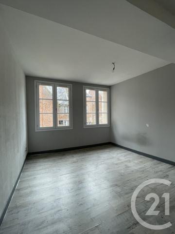 Immeuble à vendre  300 m2 GUISE - 02