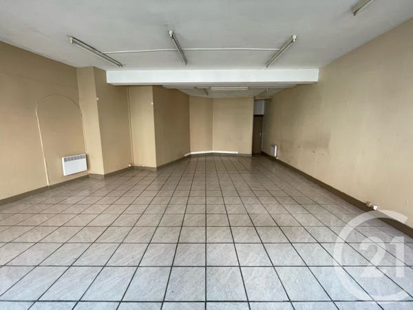 Immeuble à vendre  300 m2 GUISE - 02