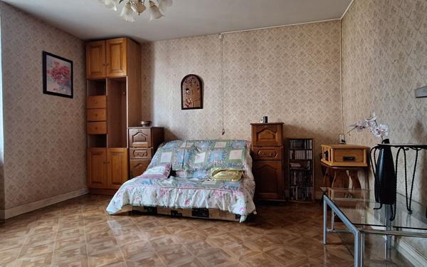 Maison à vendre    3 pièces •  Cormenon