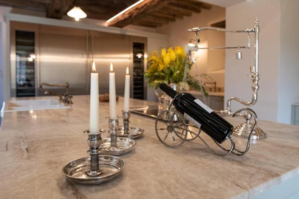 Maison à vendre aux portes de ROUSSILLON (84) 5 chambres, piscine, jardin paysagé