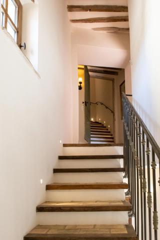 Maison à vendre aux portes de ROUSSILLON (84) 5 chambres, piscine, jardin paysagé