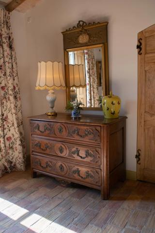 Maison à vendre aux portes de ROUSSILLON (84) 5 chambres, piscine, jardin paysagé