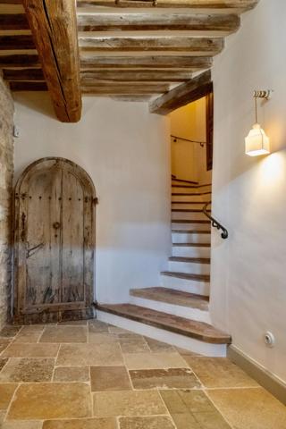 Maison à vendre aux portes de ROUSSILLON (84) 5 chambres, piscine, jardin paysagé