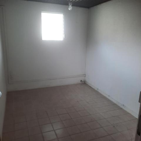 Maison atypique de 2 grandes pièces et 2 petites