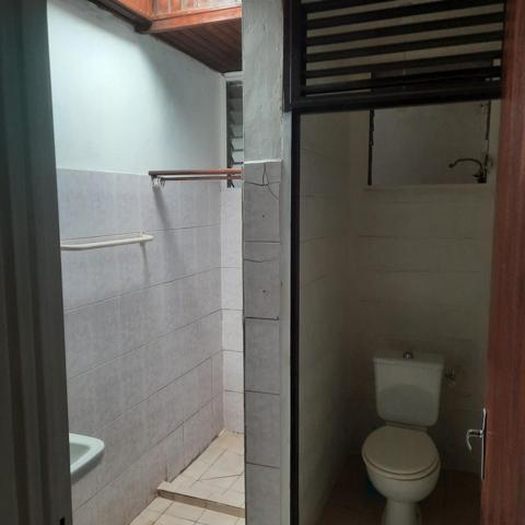 Maison atypique de 2 grandes pièces et 2 petites