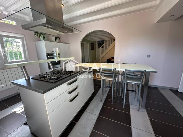 Maison familiale avec piscine – Environnement calme et recherché