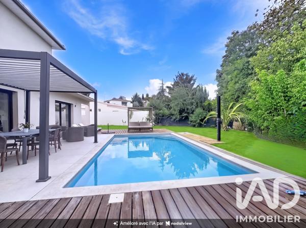 Maison à vendre 6 pièces 207 m² Fabrègues