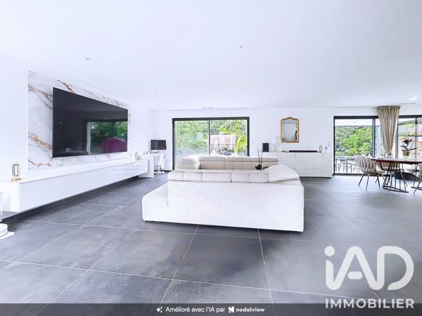 Maison à vendre 6 pièces 207 m² Fabrègues
