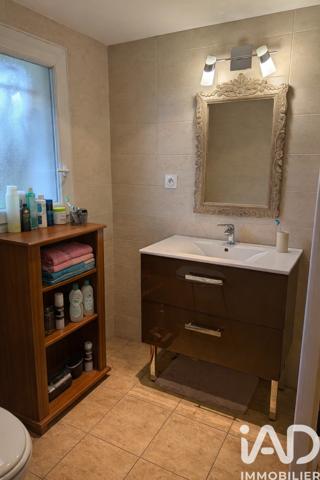 Maison à vendre 5 pièces 93 m² Saint-Seurin-sur-l'Isle