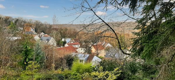 A vendre 0rsay maison 3 niveaux, dépendance, fort potentiel