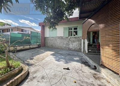 Maison à vendre à Sainte-Clotilde à la Réunion (97490), ref : 97405/234 centre