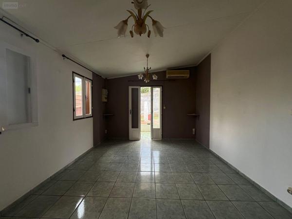 Maison à vendre à Sainte-Clotilde à la Réunion (97490), ref : 97405/234 centre