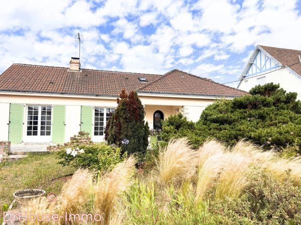 Maison à vendre 6 pièces de 227 m²