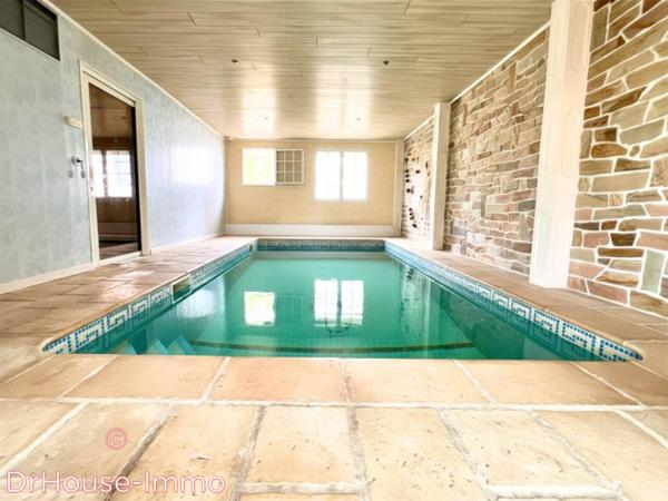 Maison à vendre 6 pièces de 227 m²