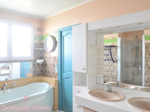 Maison à vendre 6 pièces de 227 m²