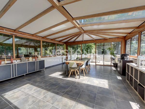 PLOUEDERN - Maison de 6 pieces - 130 m2