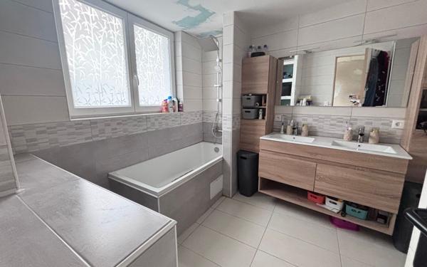 Maison à vendre    3 pièces •  Canchy