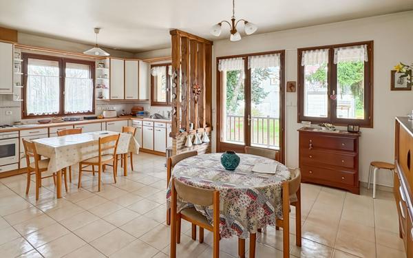 Maison à vendre    9 pièces • 185 m2 Draveil