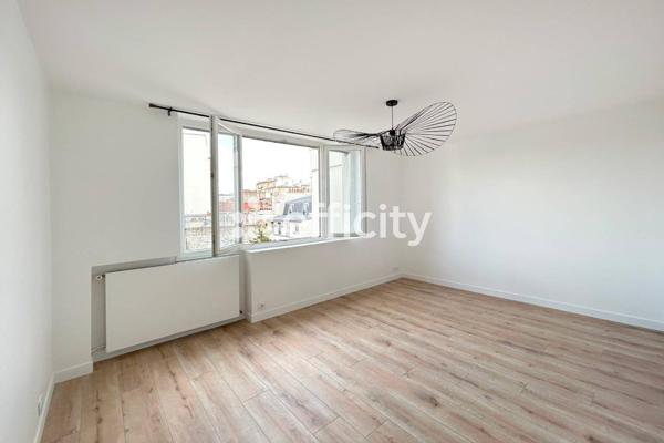 Appartement
         2 pièces
        - 39 m² Exclusivité 490 000 € *