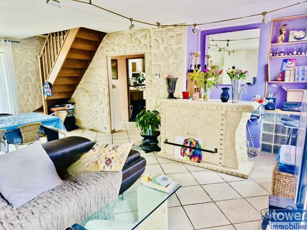 Maison
                                                                                                                                                                                                                                                                                                                        4 pièce(s)                                                                                                                                                                                                          3 chambre(s)                                                                                                                                                                                                          108  m²